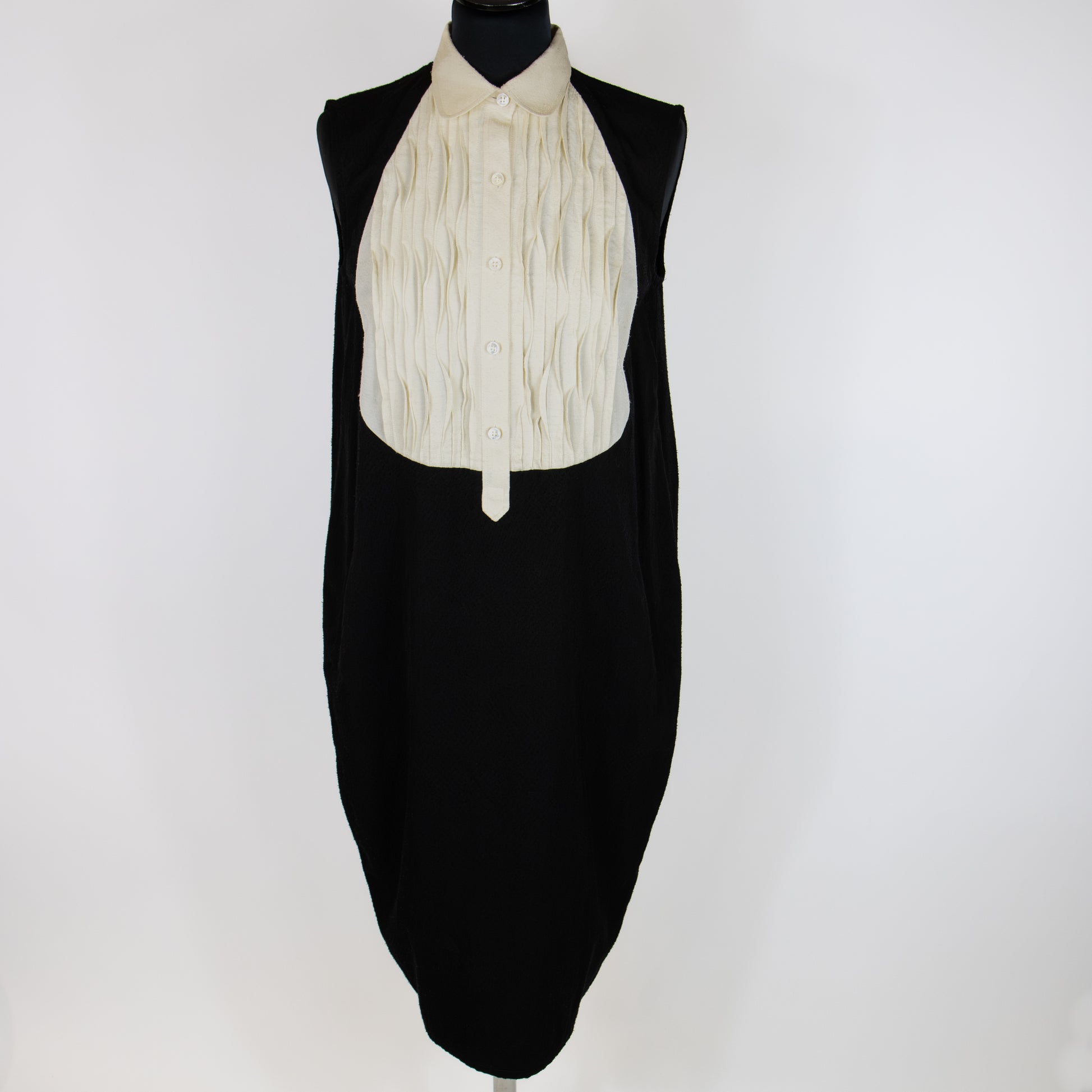Front view of Bottega Veneta Black & Cream Panelled Tulip Shift Dress UK 10
