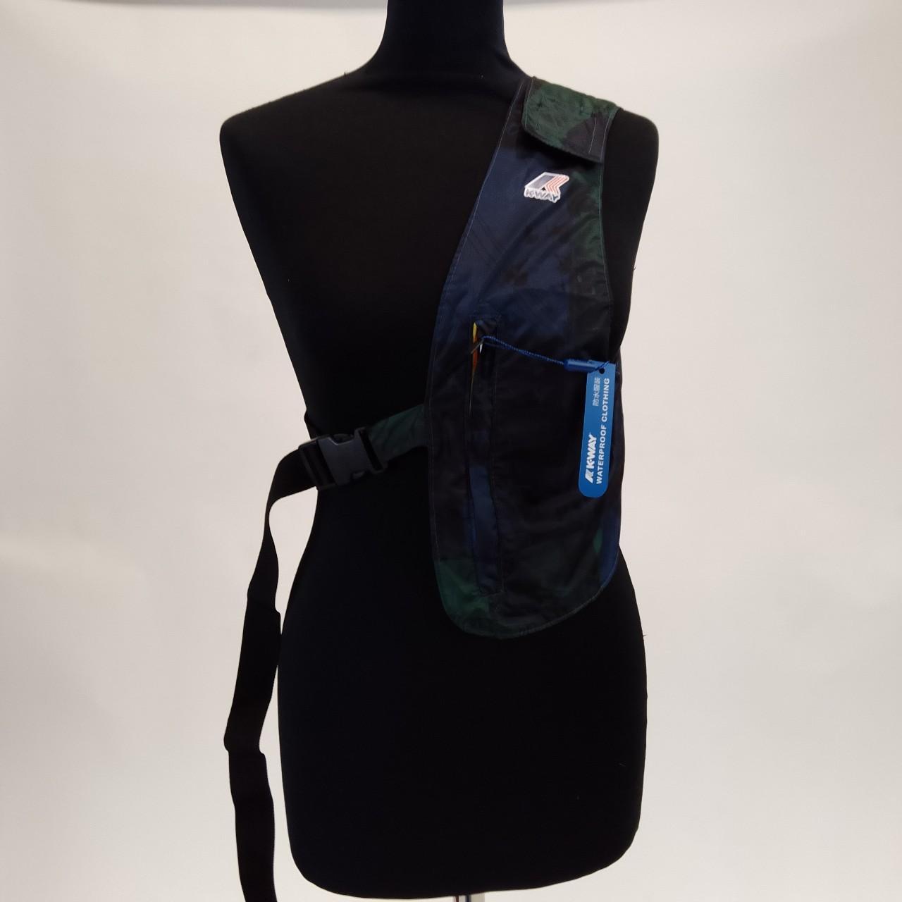 K Way Running Bag Crossbody Navy And Green NWT