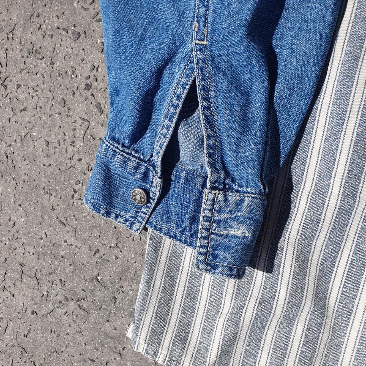 Vintage AKMO WORKS Long Sleeved Light striped Blue shirt